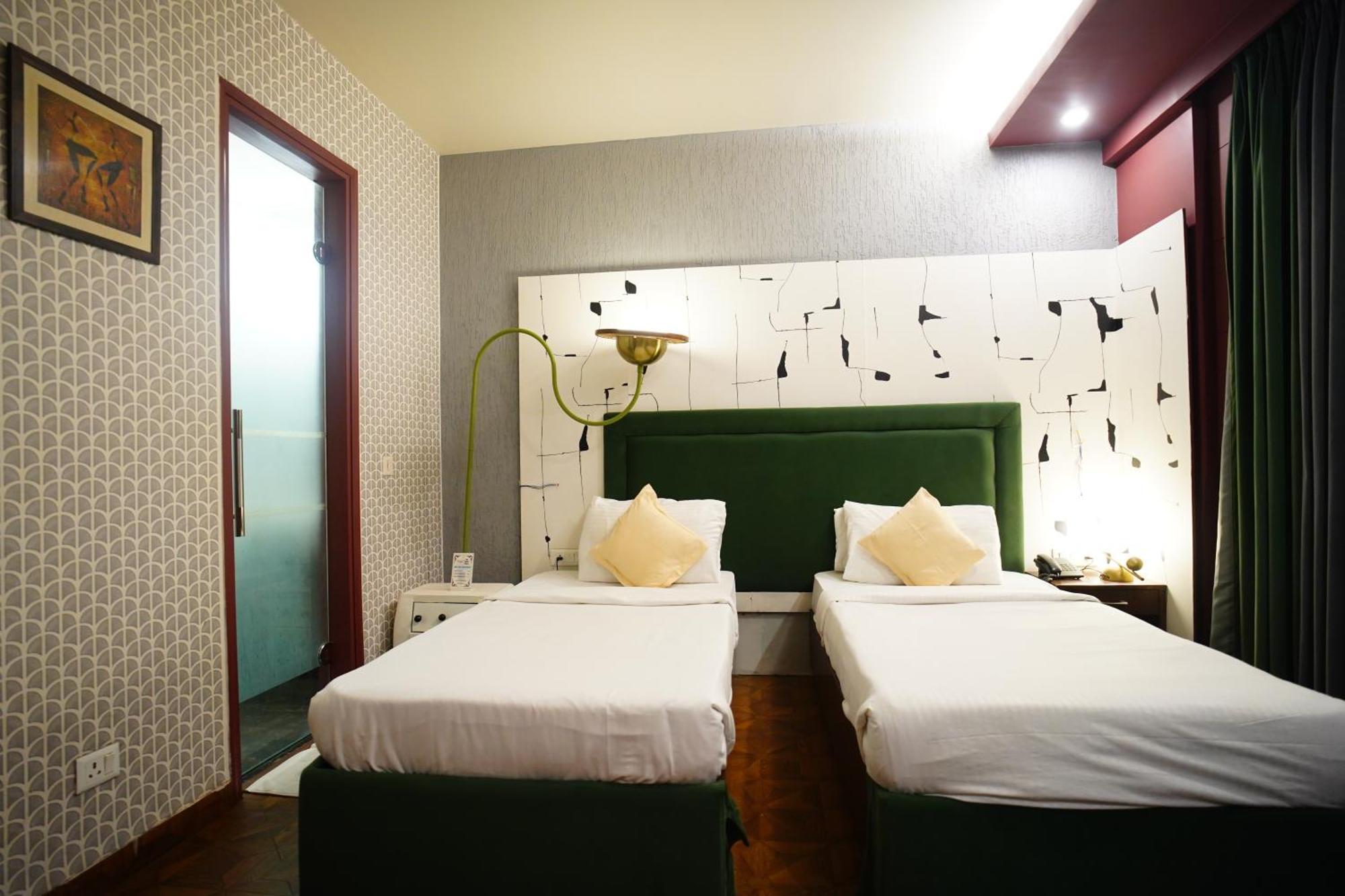 The Grand Vikalp By Saga Hotels New Delhi Buitenkant foto