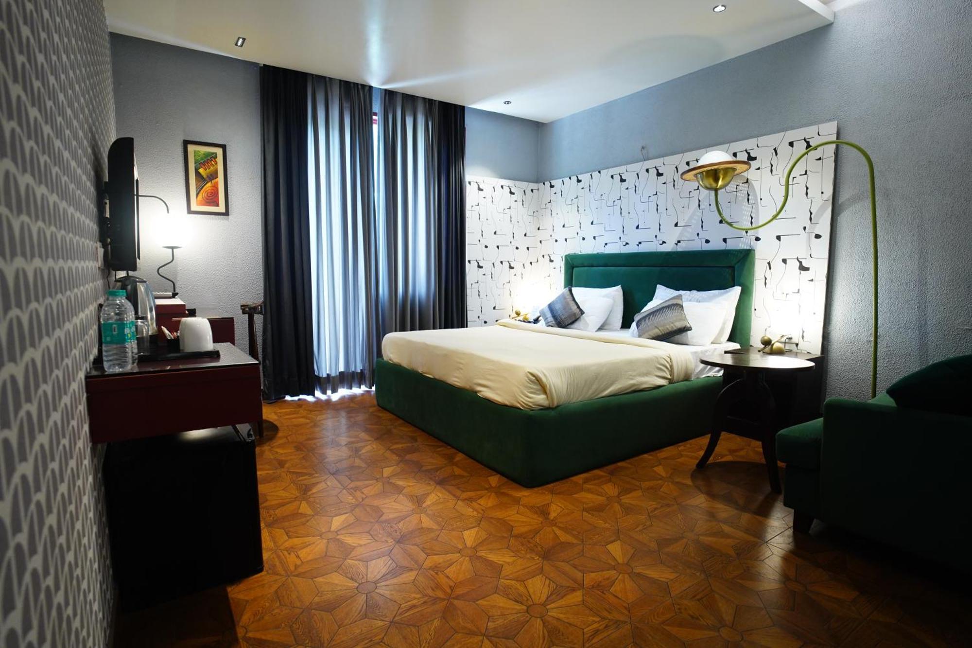 The Grand Vikalp By Saga Hotels New Delhi Buitenkant foto